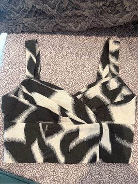 Banana Republic Black and White Linen Blend Patterned Top